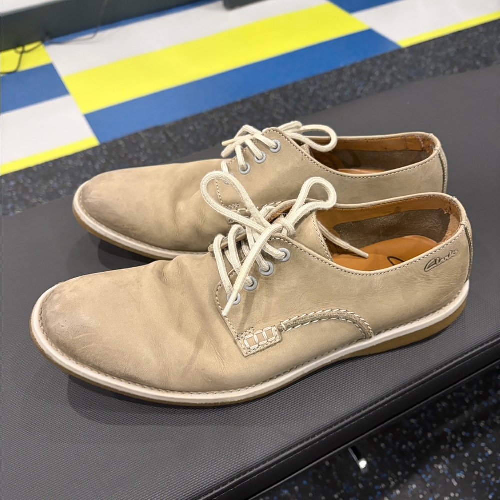 Clarks Men's Tan Leather Shoes